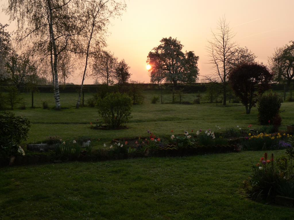 L'Etape Normande Bed & Breakfast Montroty  Exterior foto